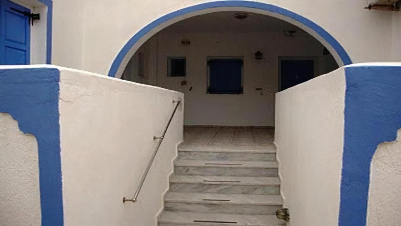 Studios Halaris Perissa (Santorini) Exterior foto